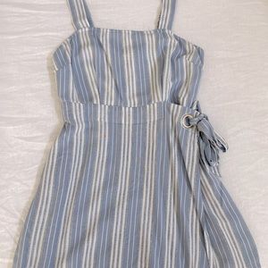 Size small jumper. Brand is Sincerely Jules. Worn 3 times.